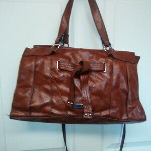 Gloria Vanderbilt Brown Leather Satchel.Gently Used. Sev. Compartments to Orgnz.
